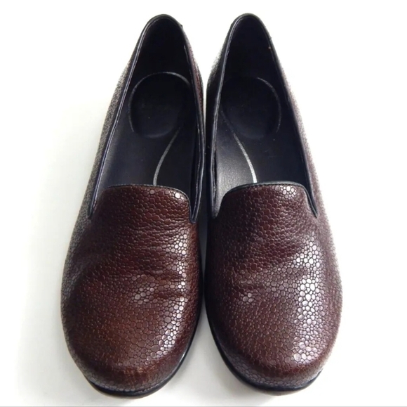 Dansko Olivia Loafer Brown Embossed Leather - Picture 1 of 7